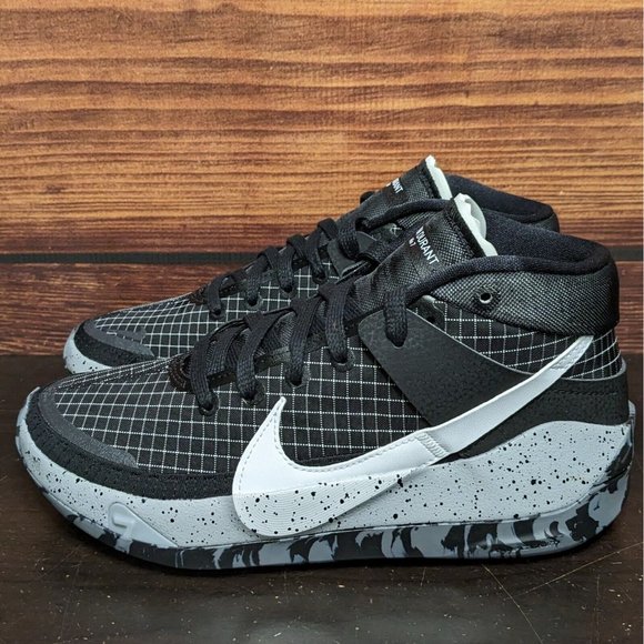 Nike KD 13 Kevin Durant Oreo Men\'s 6, Women\'s 7.5 Black White Shoes CI9948-004 main image 6